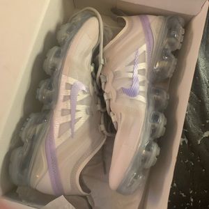 Nike air vapor max 2019 (women’s) size 9